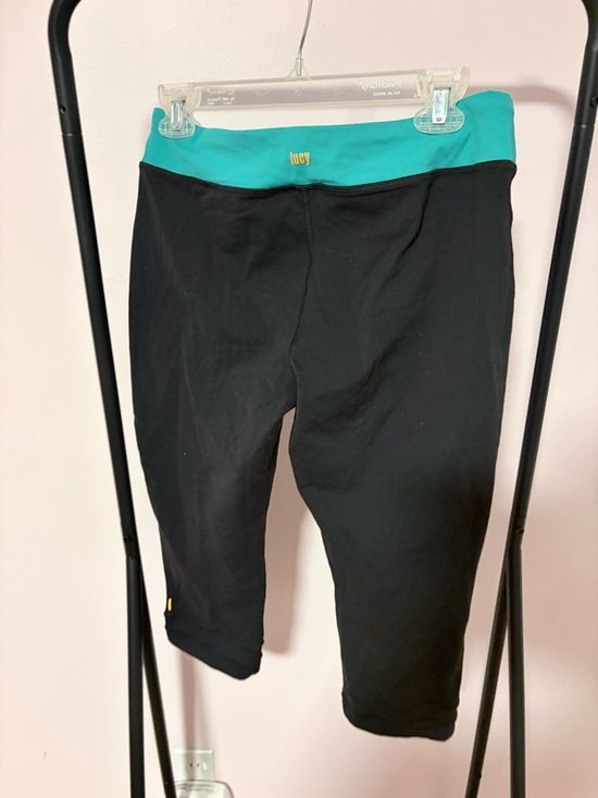 EUC Size Large Lucy Black Capri Leggings with Teal Waistband - Picture 6 of 9